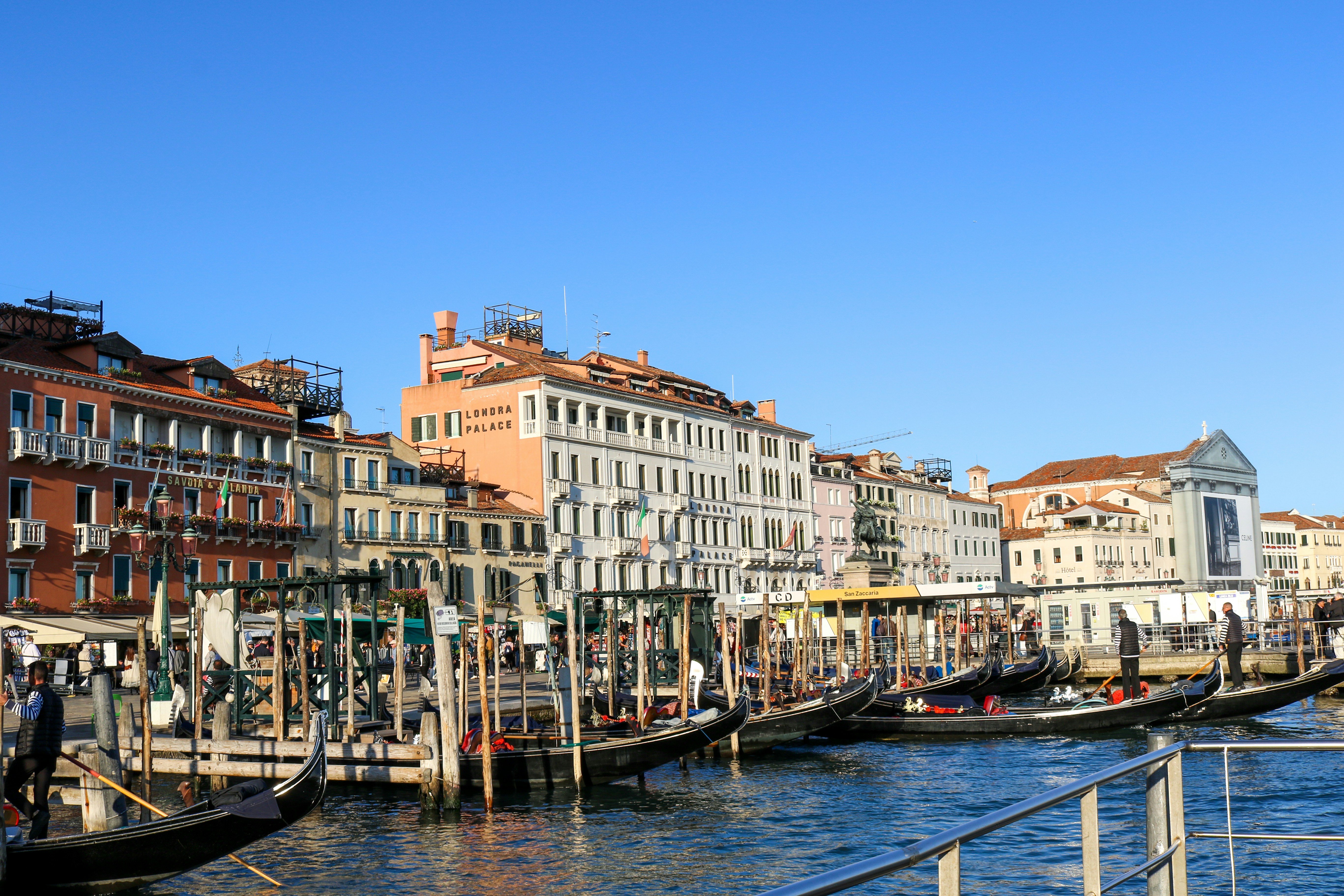 Photo by catt_titude