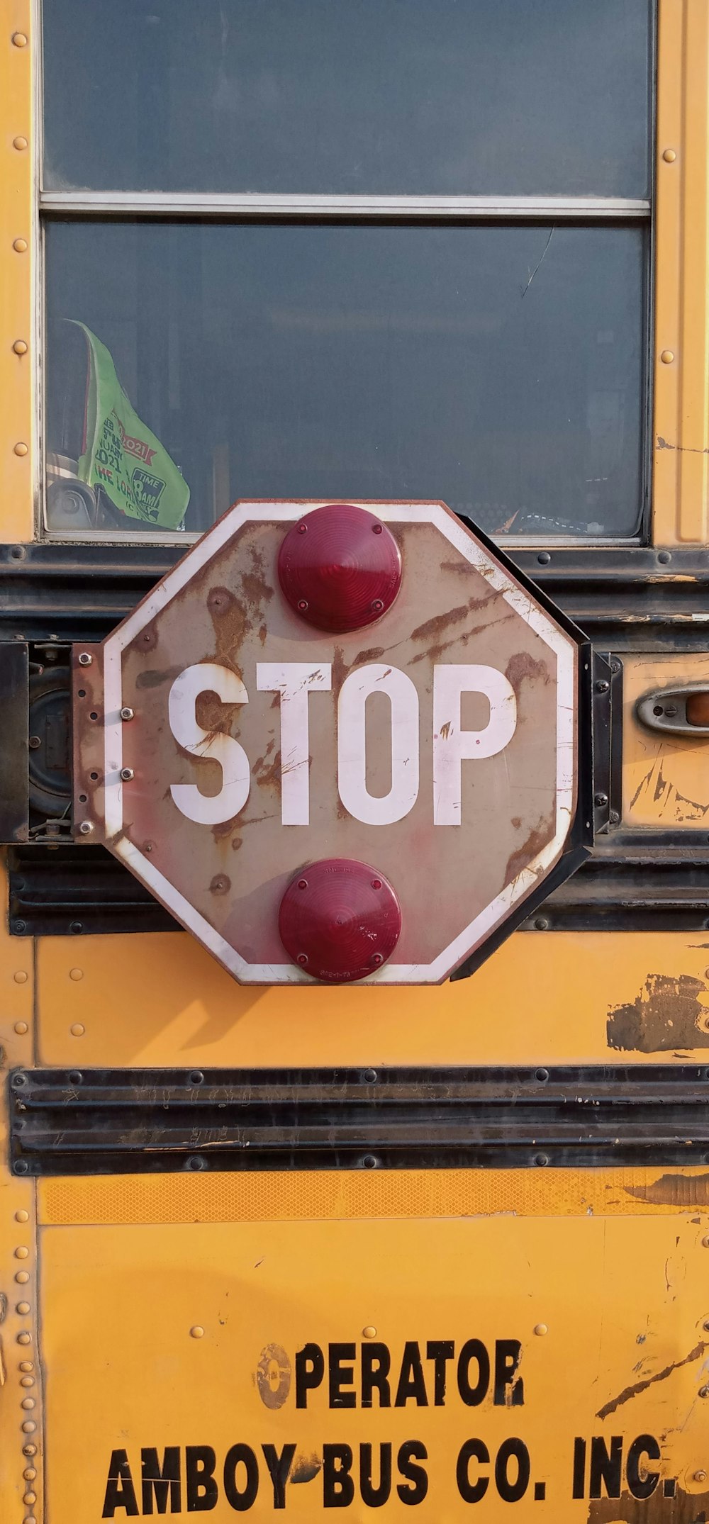 red and white stop sign