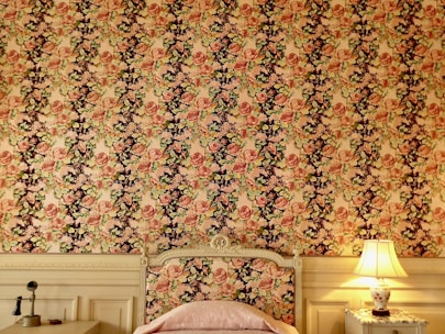 brown and beige floral wall