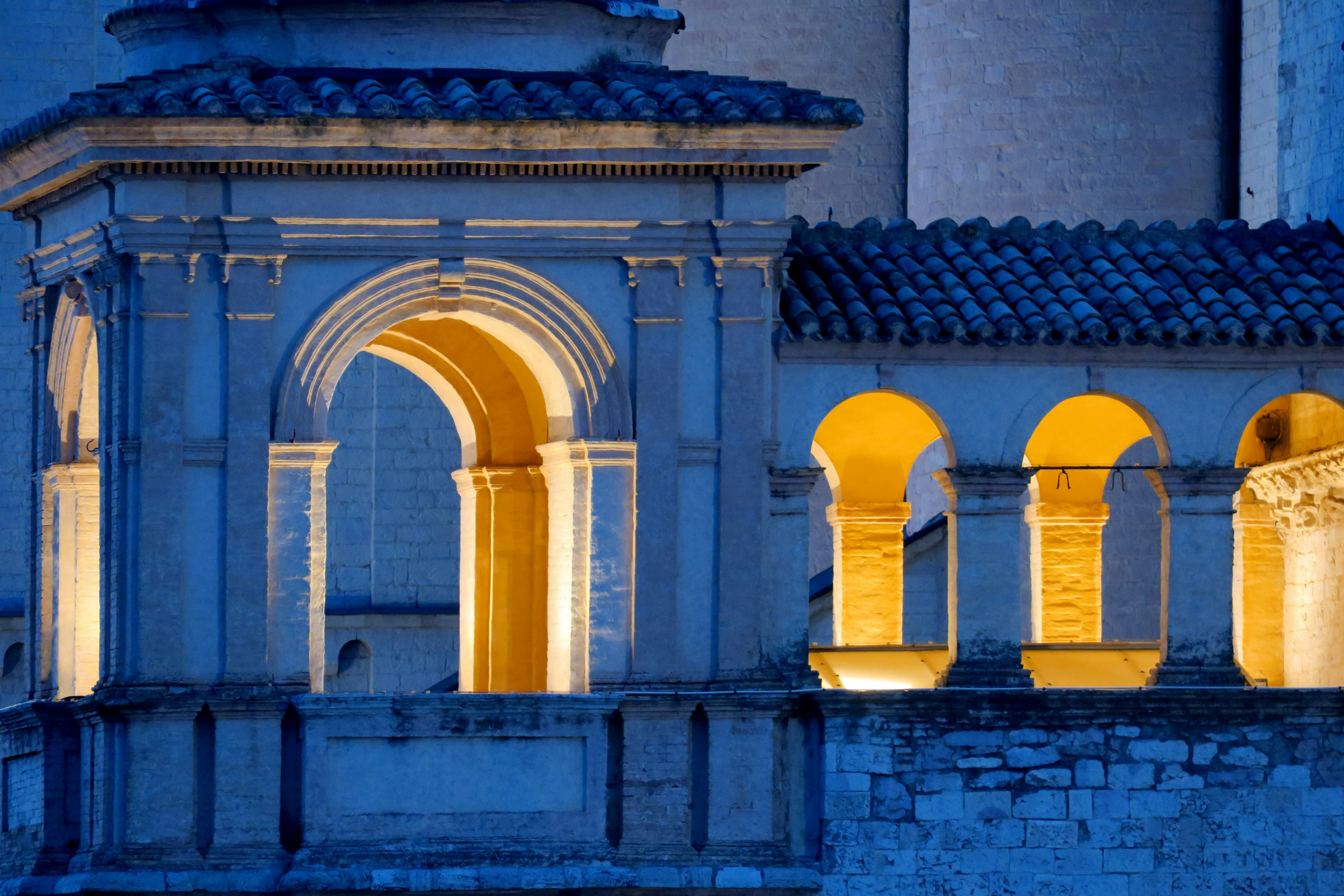 brown and white concrete building, 