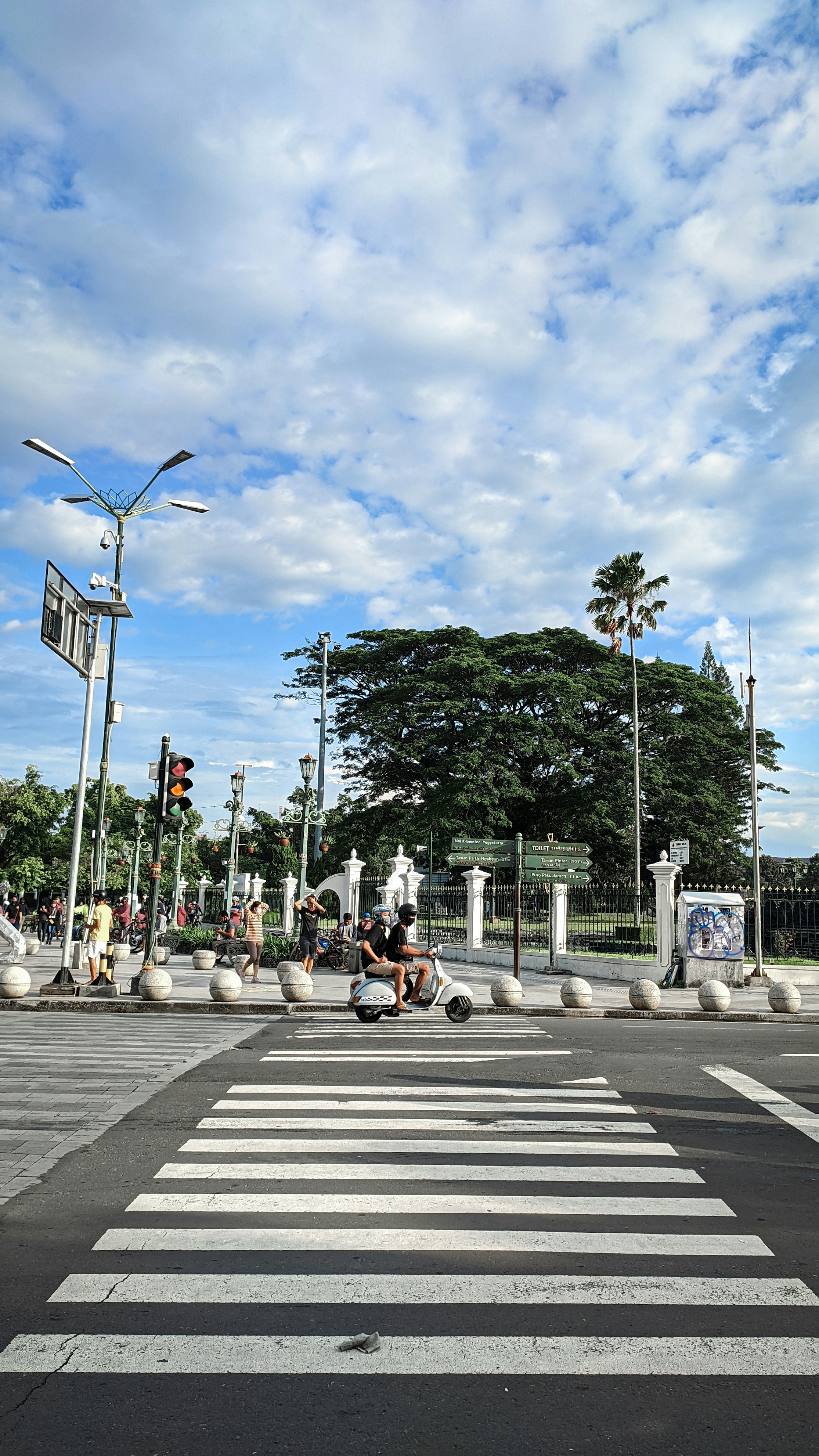 Photo by kurniawankamisaputra