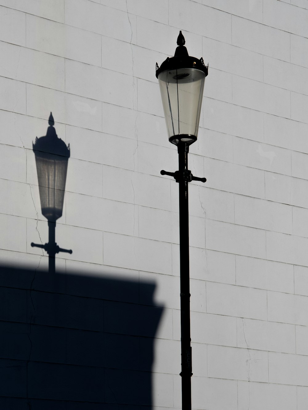 black and white street lamp