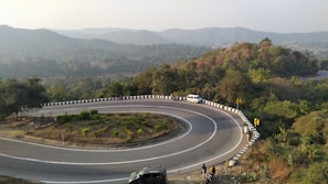 Prayagraj Tour with Professional Drivers