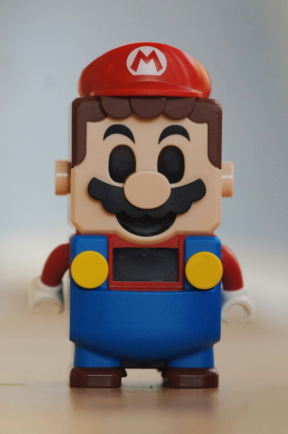 Red blue and yellow robot toy photo – Free Mario Image on Unsplash