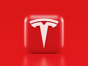 Mobile app launch screen featuring the tov design technology logo with a modern gradient background.