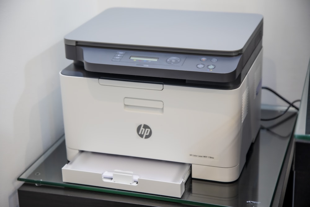 hp branco e cinza tudo em uma impressora