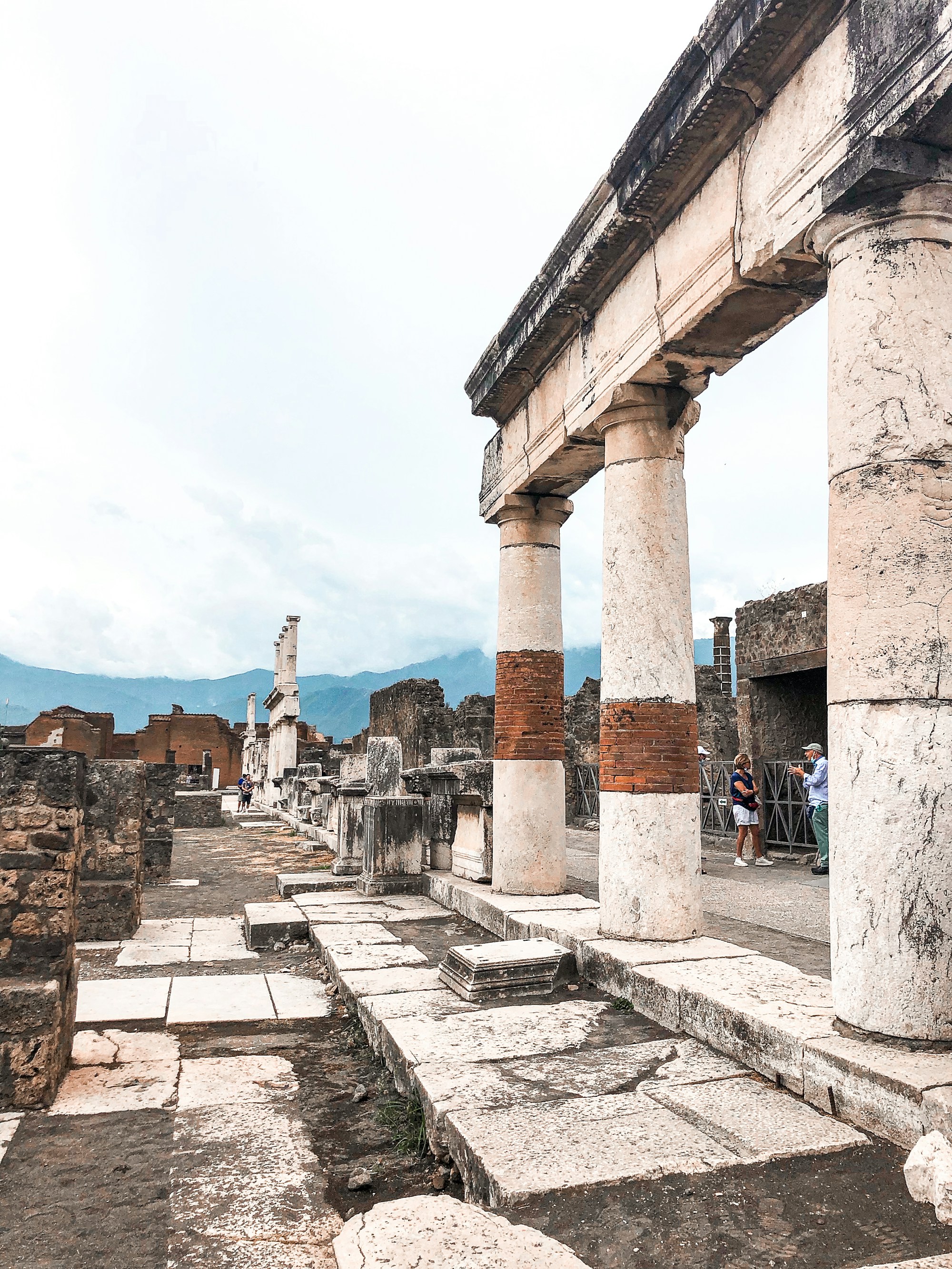 Pompei Cultural Travel Guide: History, Customs & Festivals