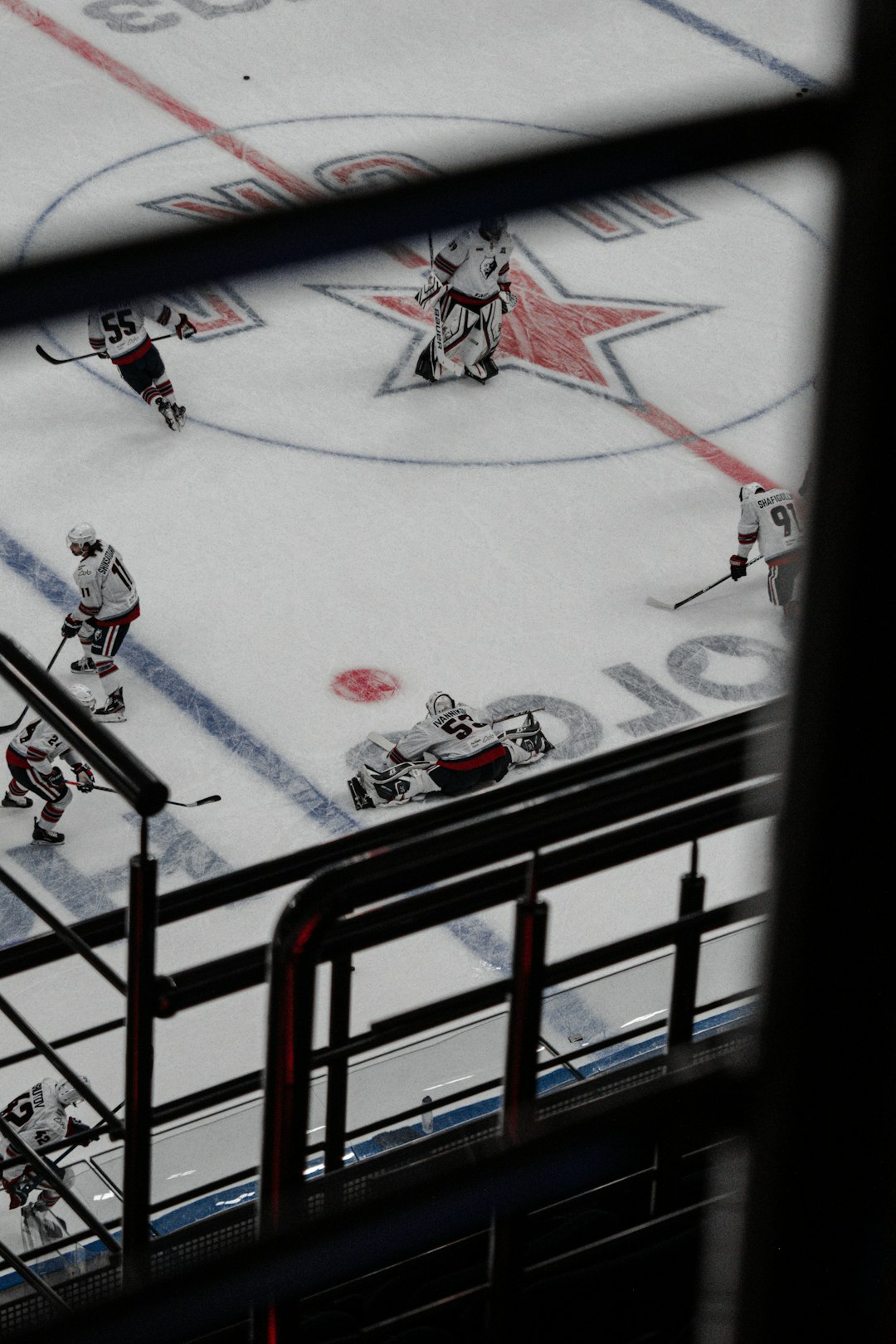 white red and blue ice hockey stadium