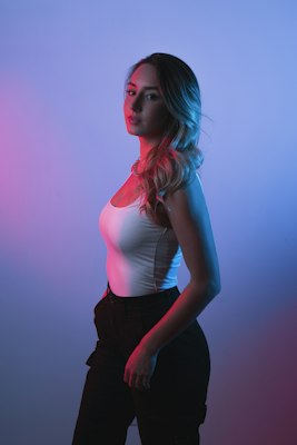 Neon crop top look