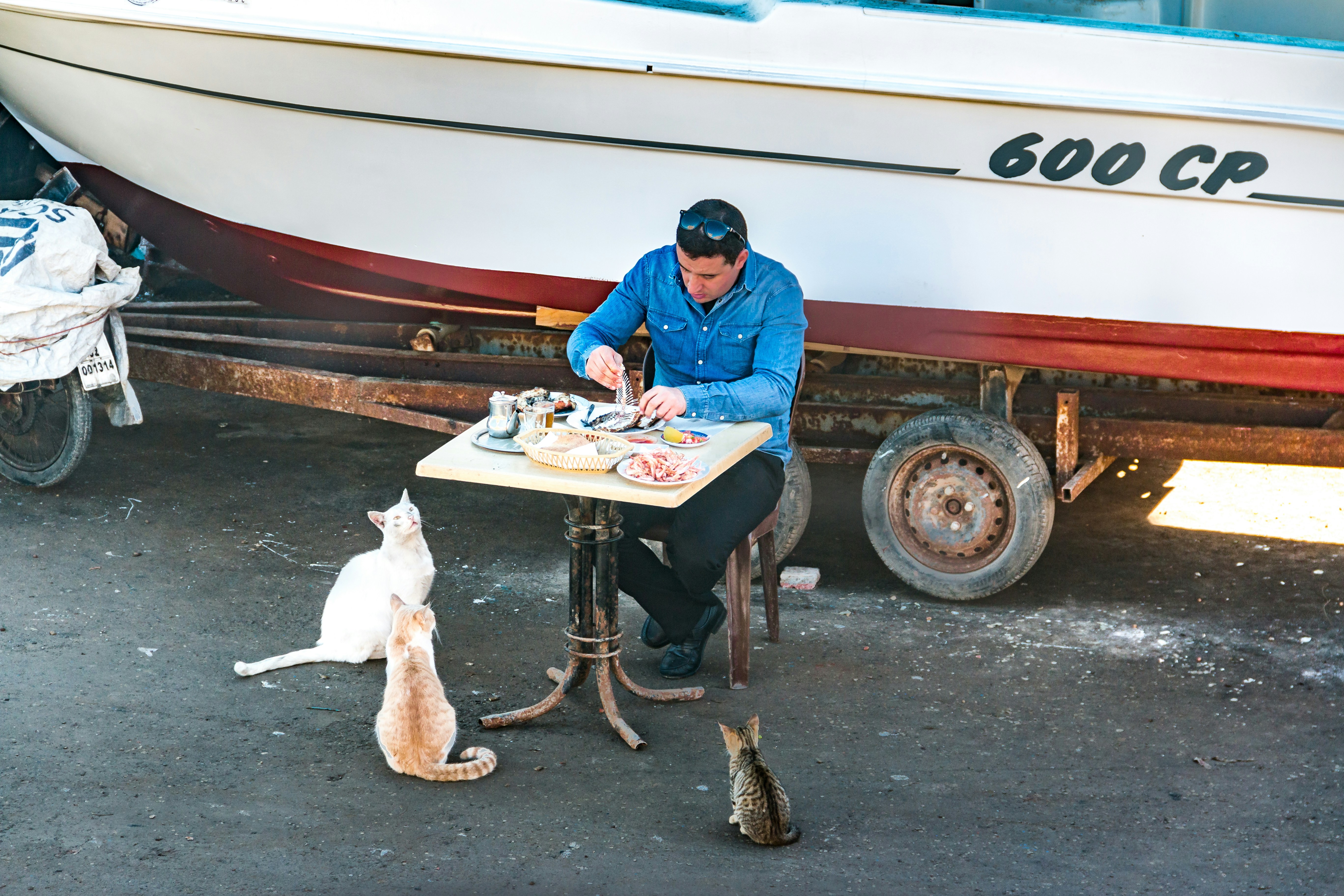 Learn Tagalog Dining and Shopping