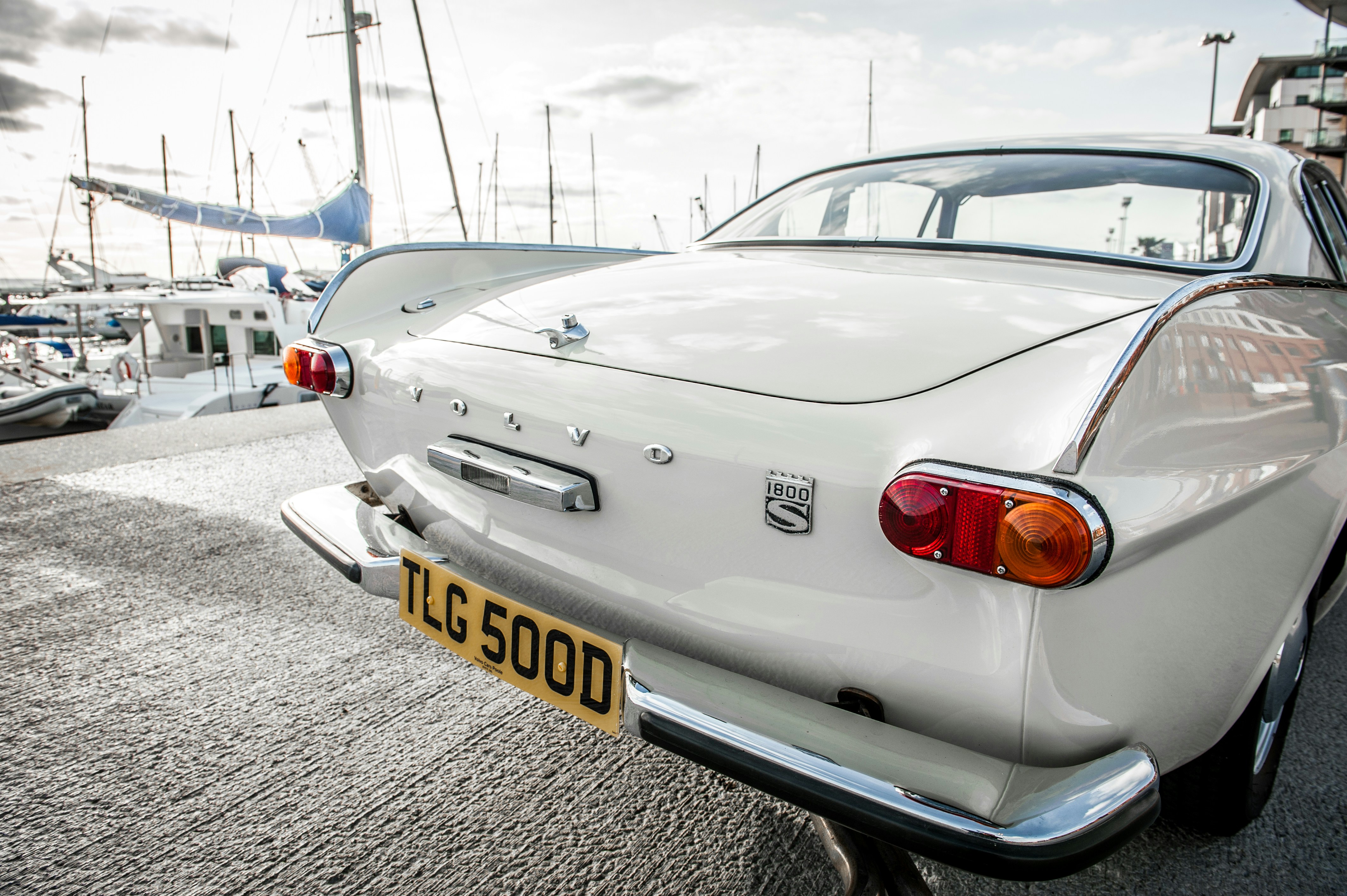 white bmw m 3 coupe on road during daytime