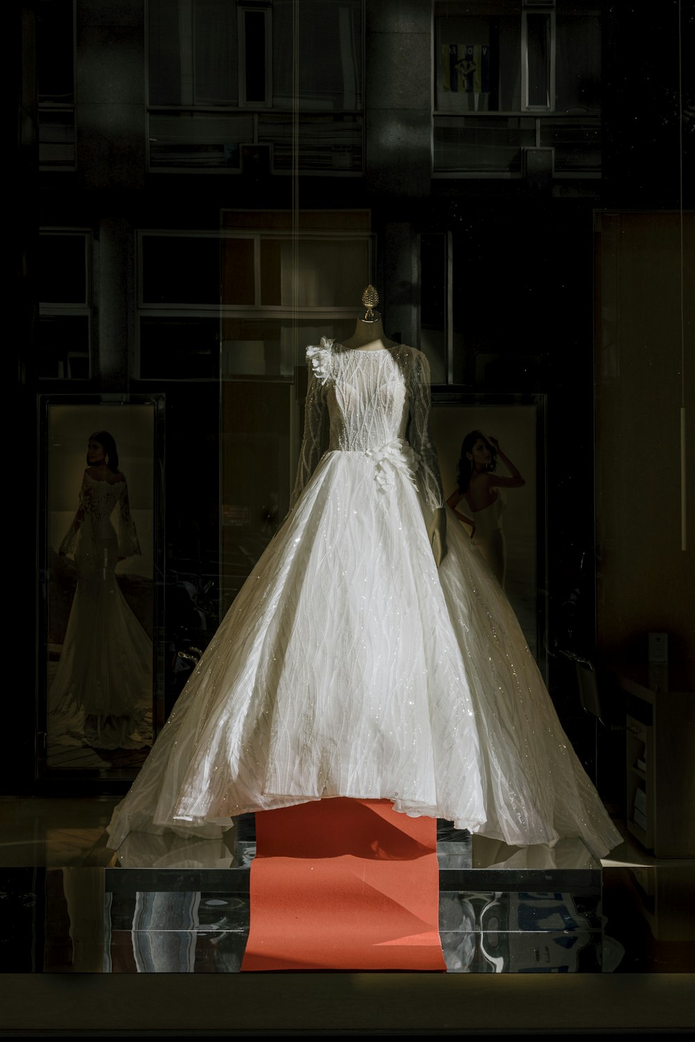 edinburgh wedding dress shop window display