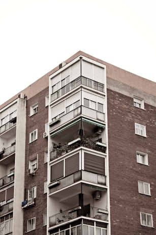 brown and white concrete building