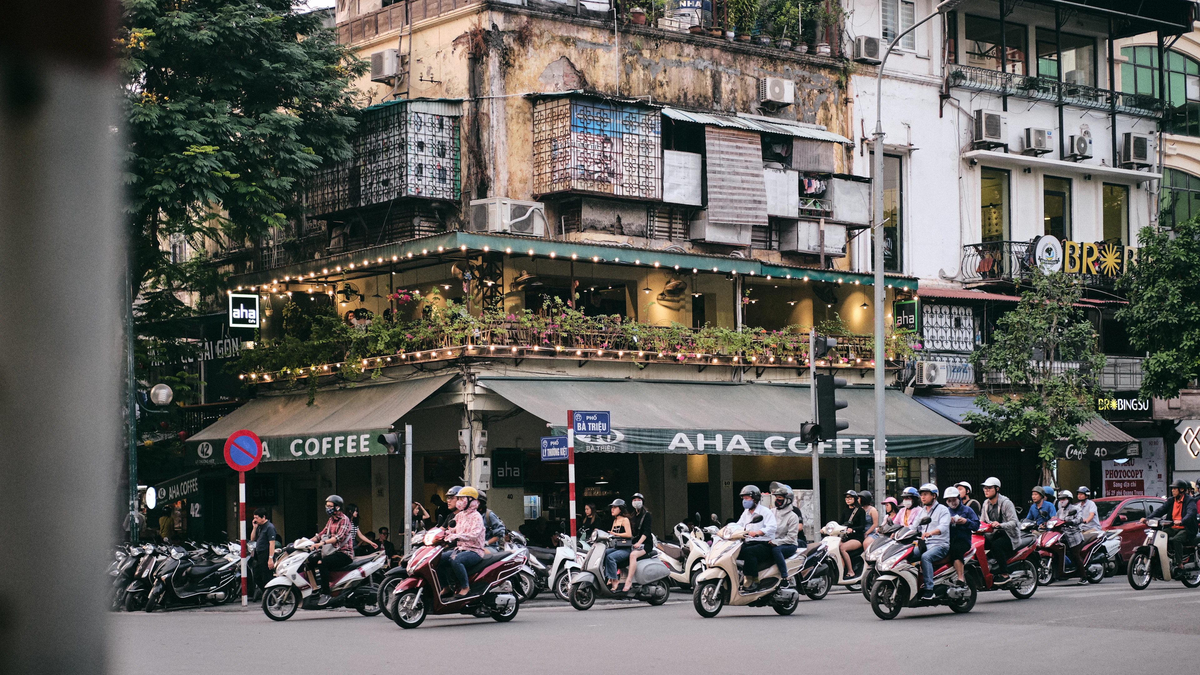 Hanoi Travel Guide: Things to Do, Best Time & Tips