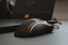 black and white corded computer mouse