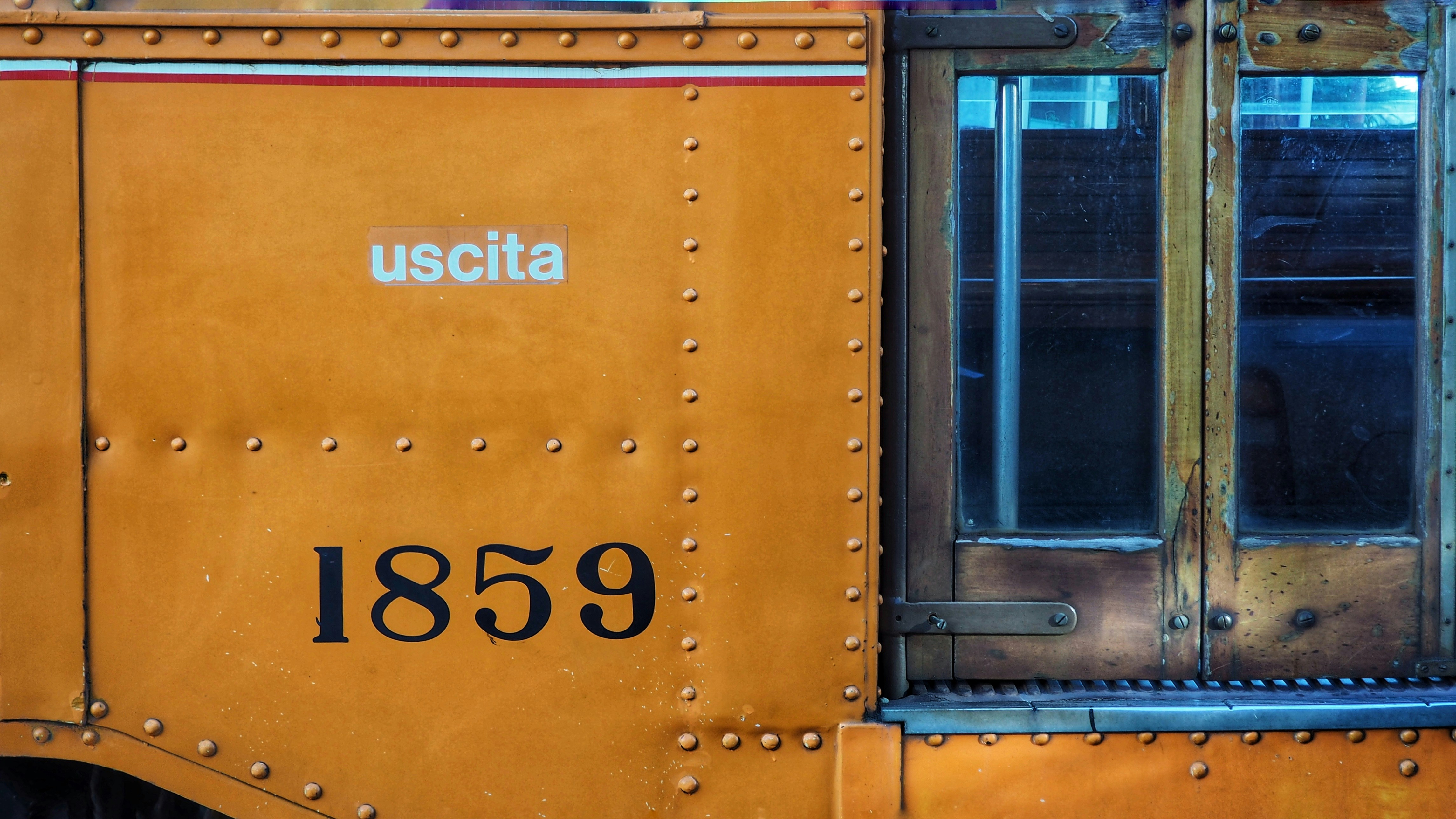 UD1800