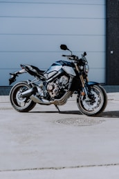 black and silver cruiser motorcycle