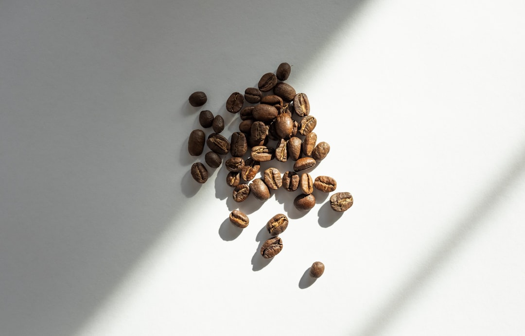 【咖啡種子去殼指南】高效咖啡種子去殼方法，新手必學！