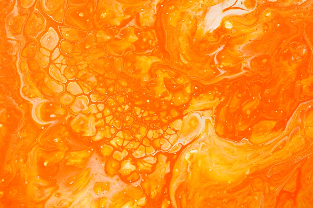 Pintura abstracta naranja y amarilla