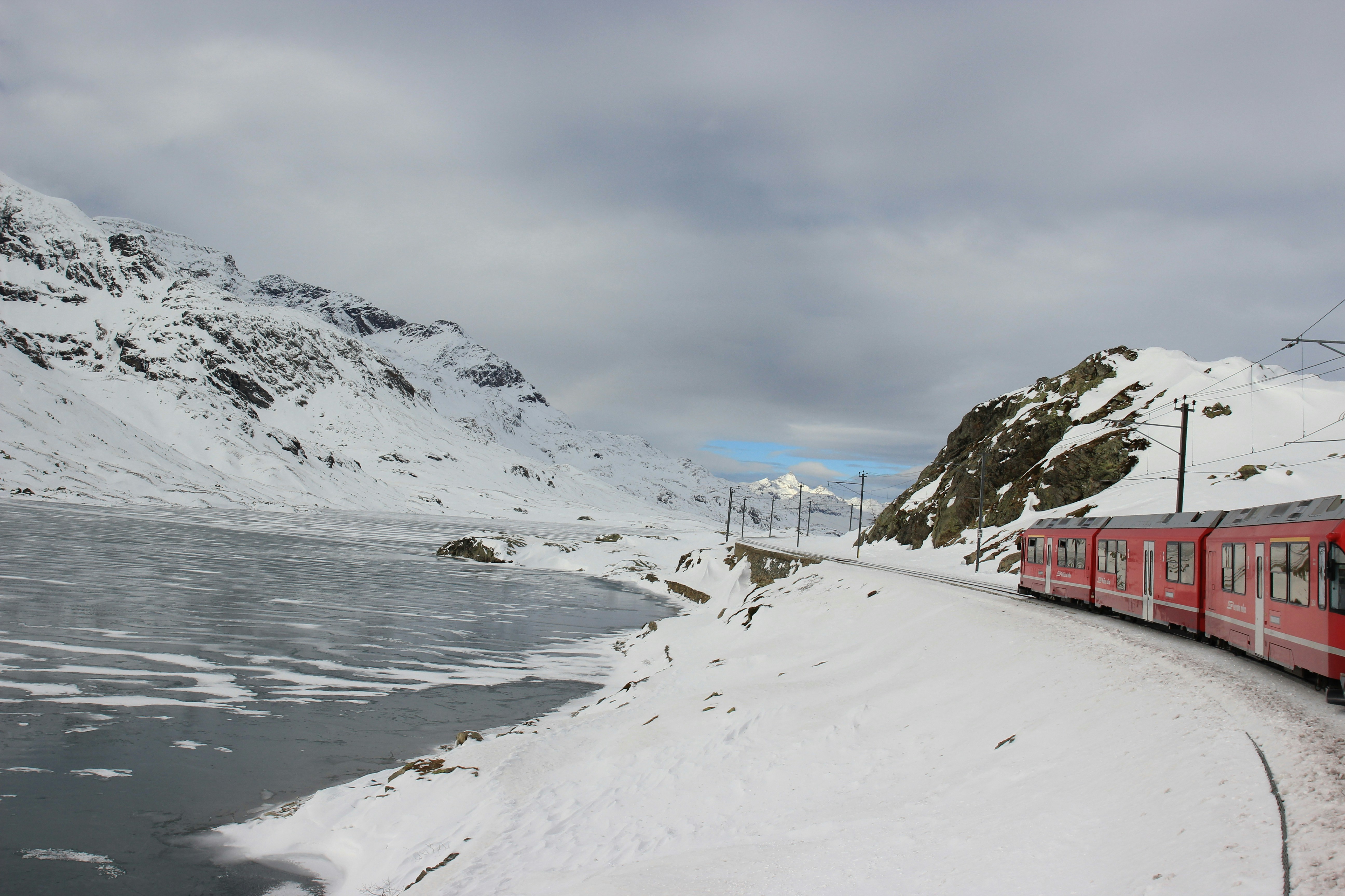 Traveling to Tibet by Train in Winter: A Unique Adventure