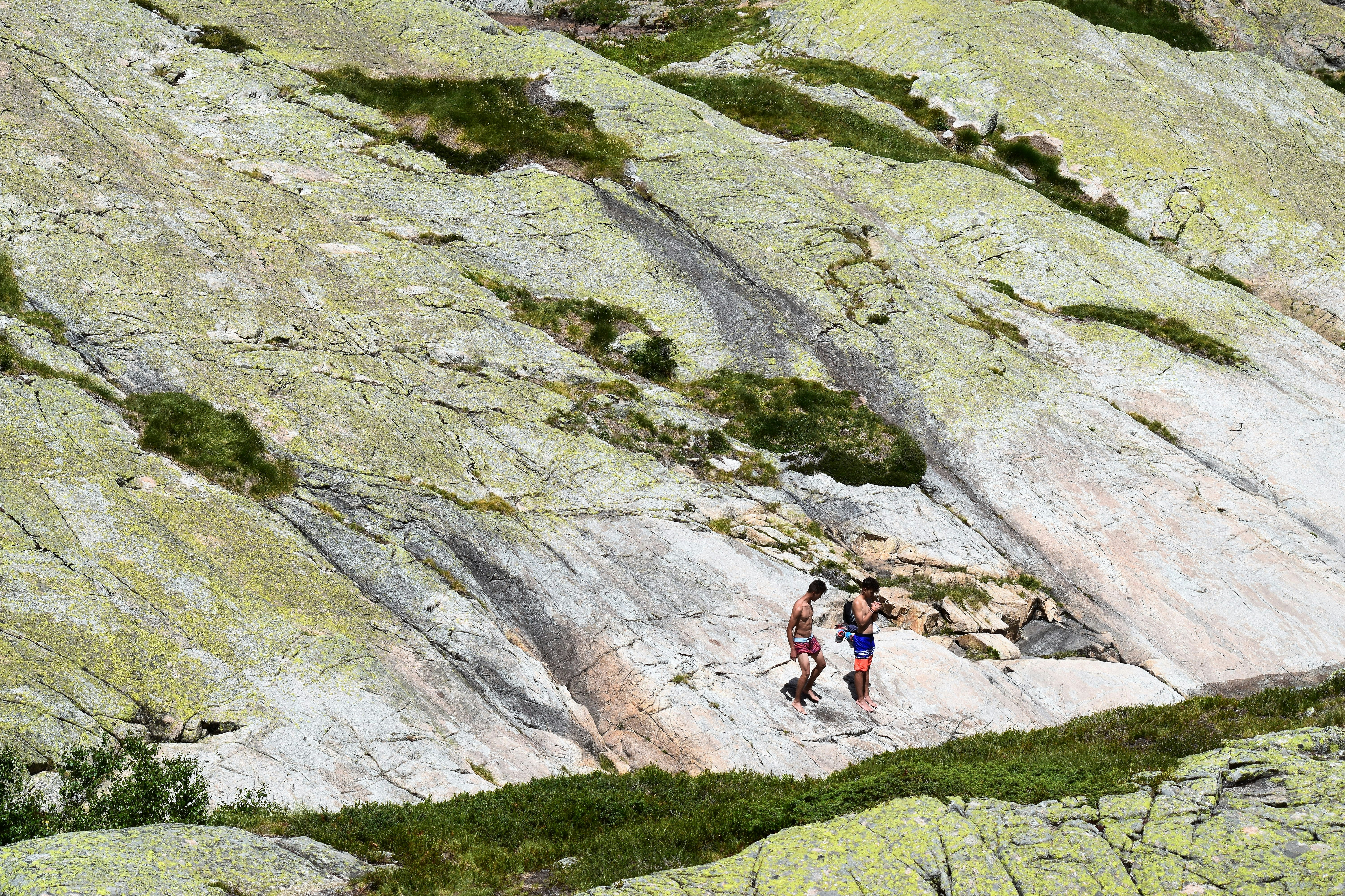 5 Trekking Fitness Programs for Rock Path Climbing Efficiency