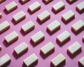 yellow and brown square blocks