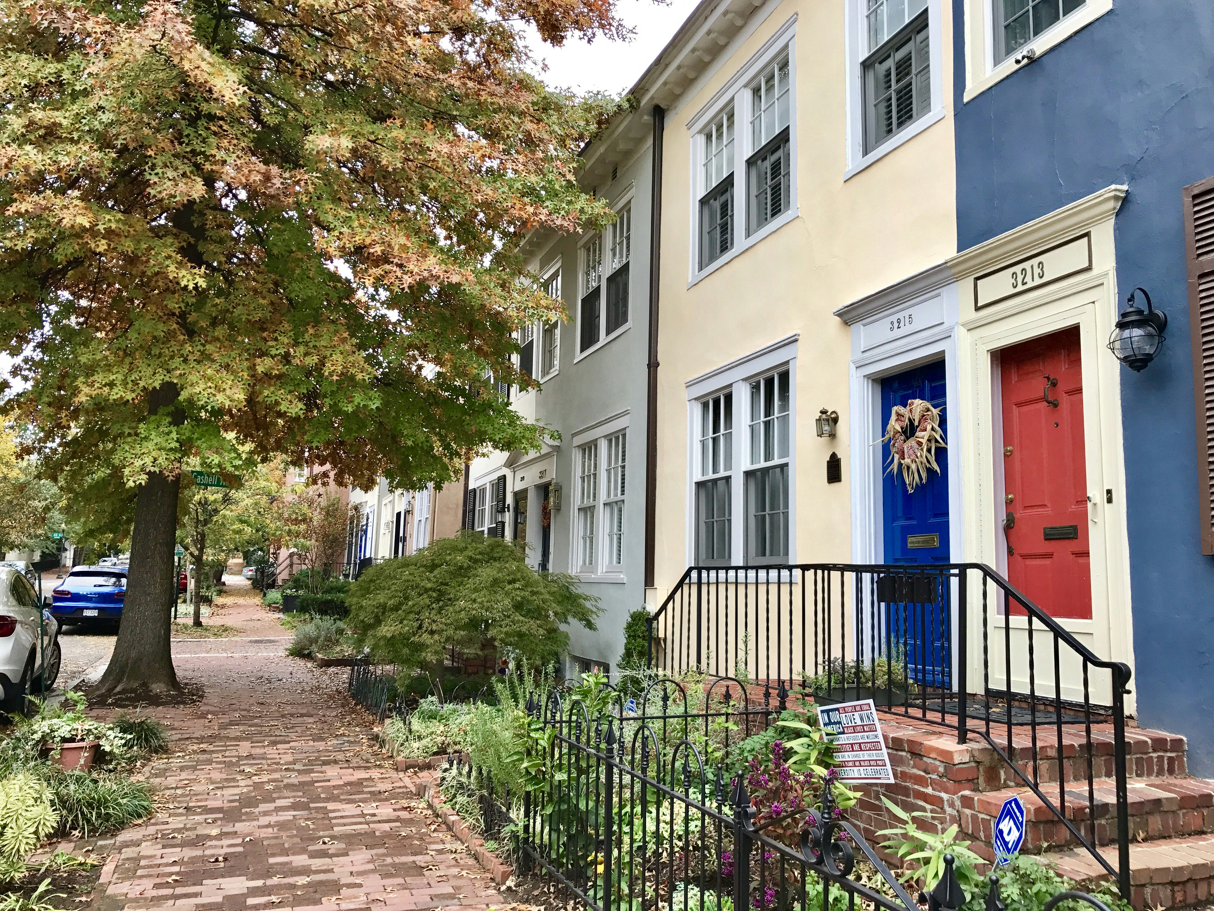 Local community insights, schools, and amenities for relocation decisions.