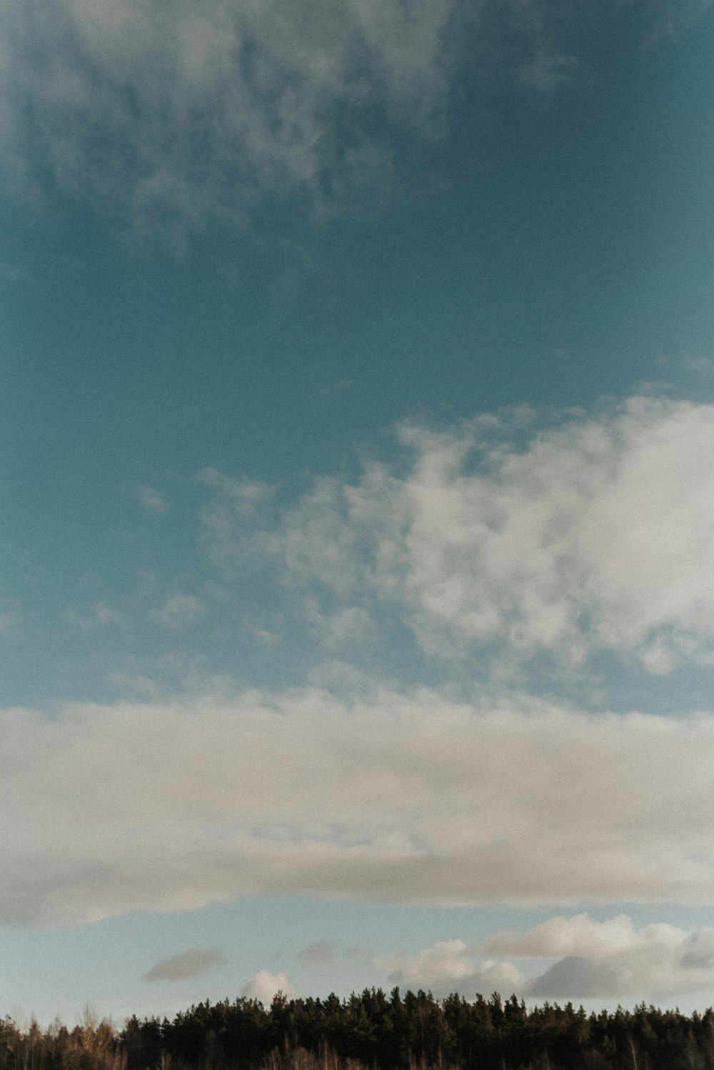 white clouds and blue sky during daytime