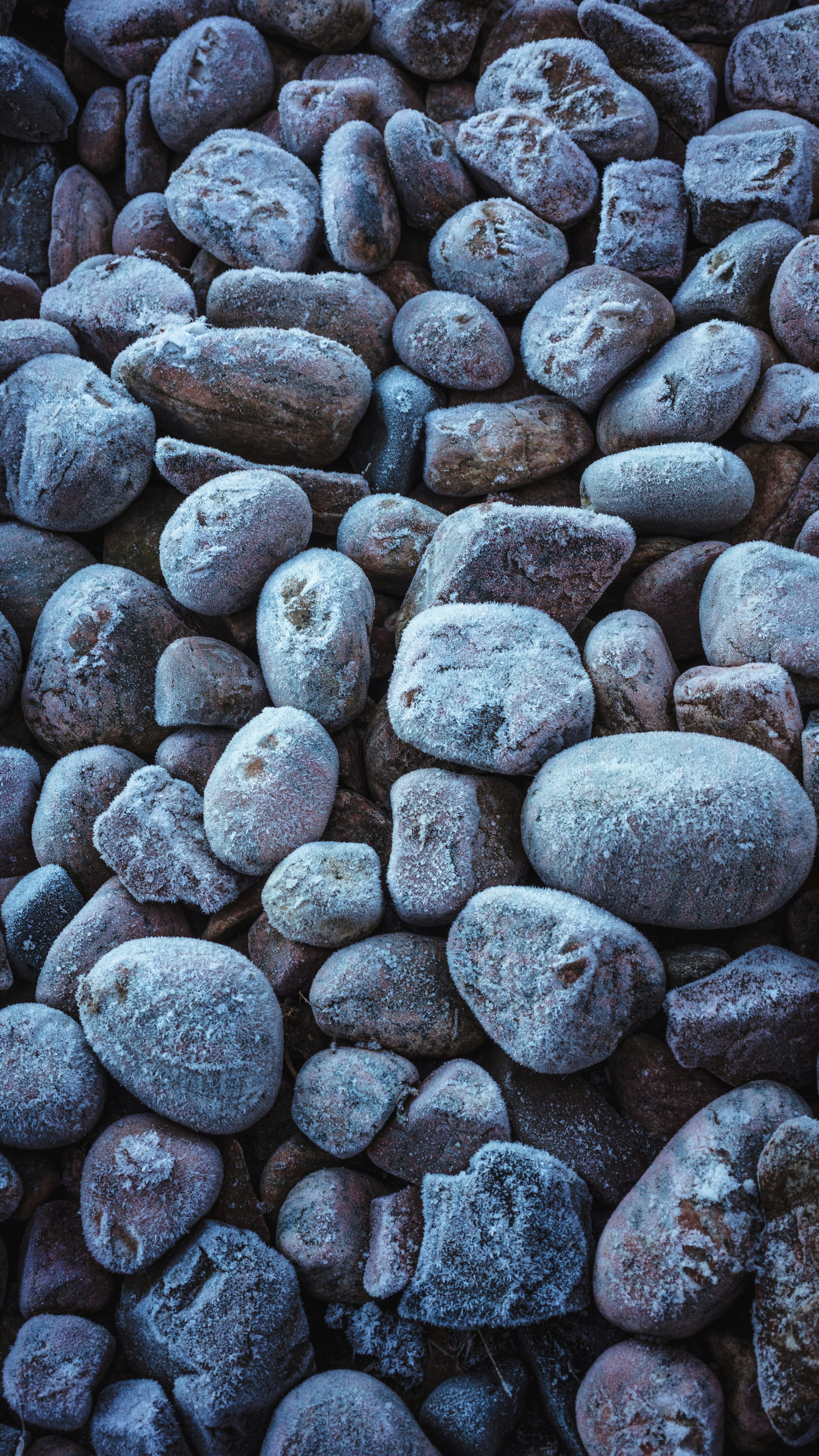 gray and brown stone fragments