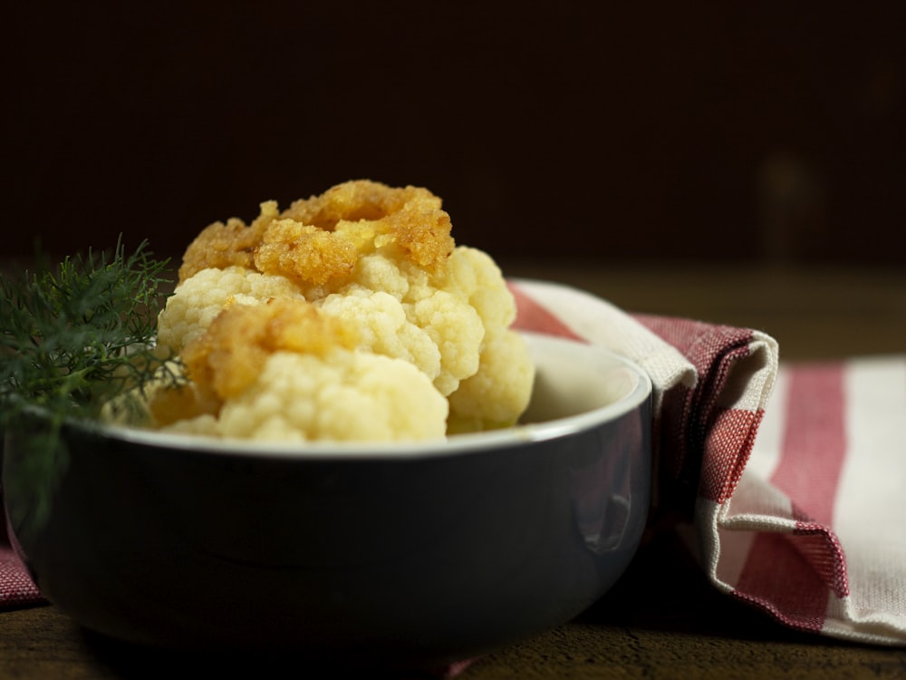 white rice on black ceramic bowl