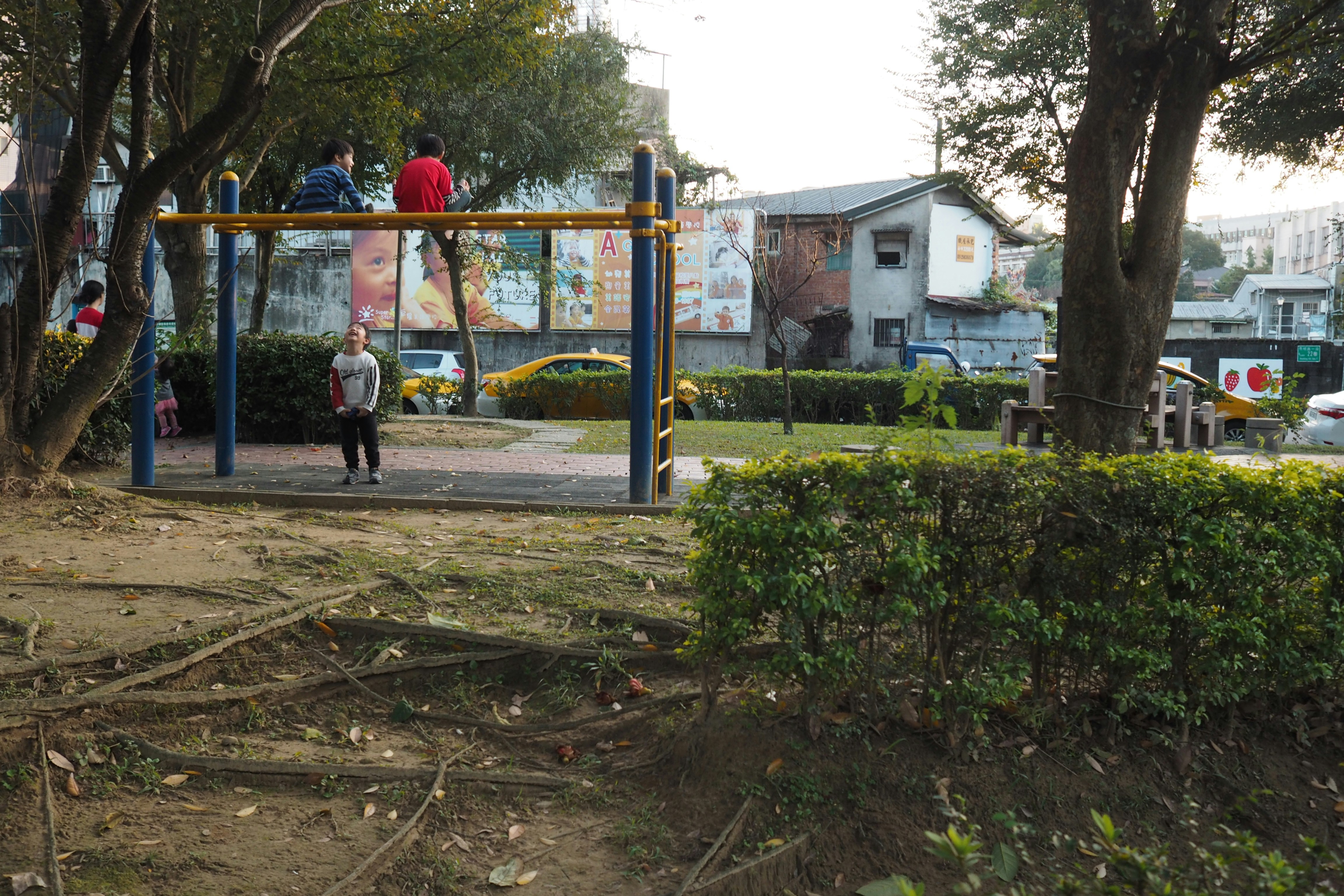 Okuldaki hademe 6 yaşındaki öğrenciyi bıçakladı