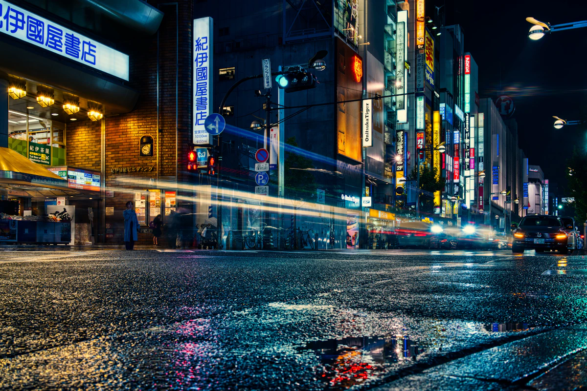 Shibuya scramble crossing Tokyo night neon