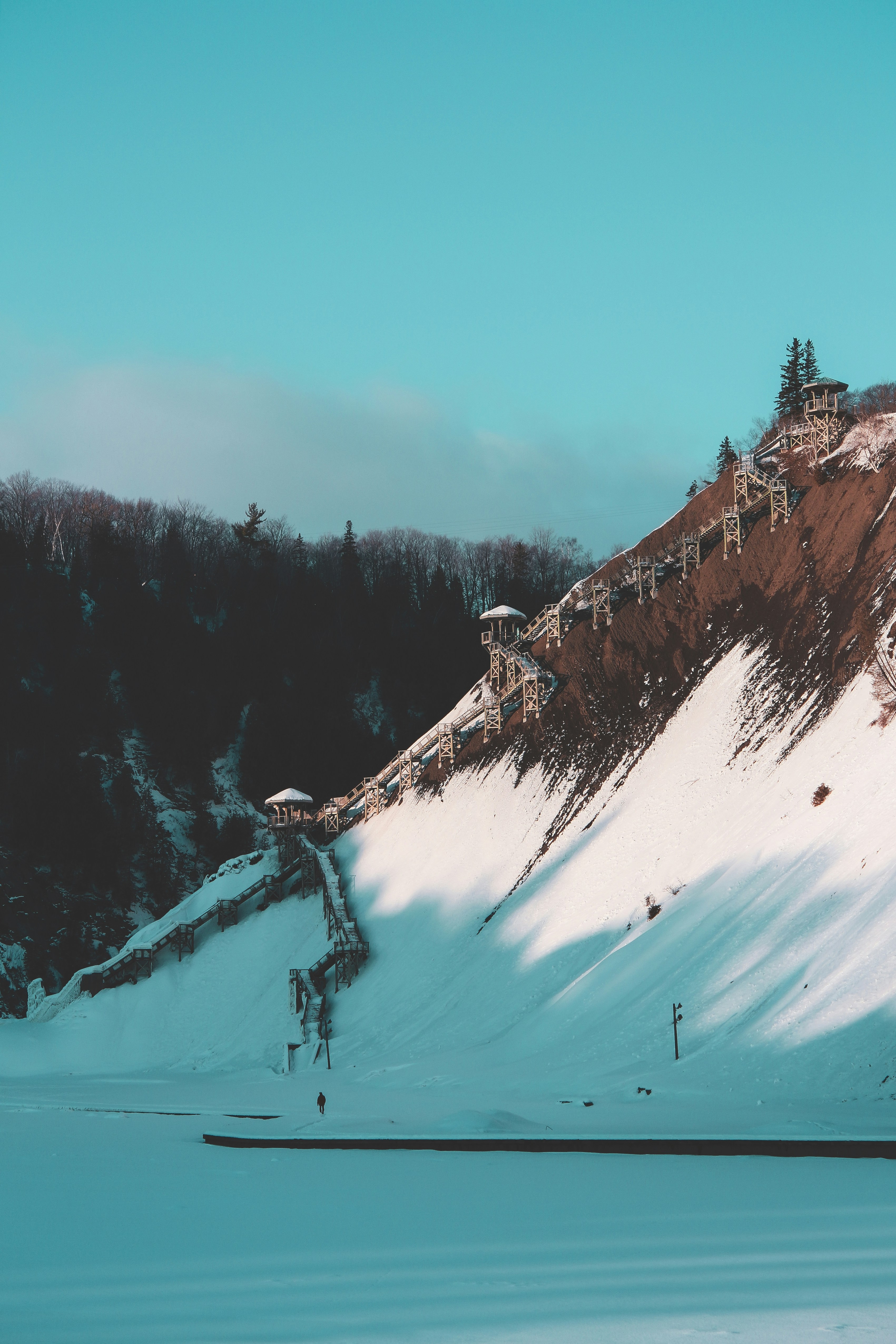 Beacons banner for @rey