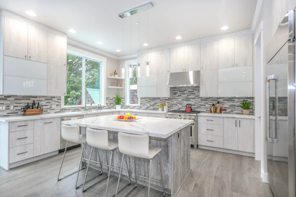Kitchen Flooring Options: durable kitchen flooring coordinated with cabinetry