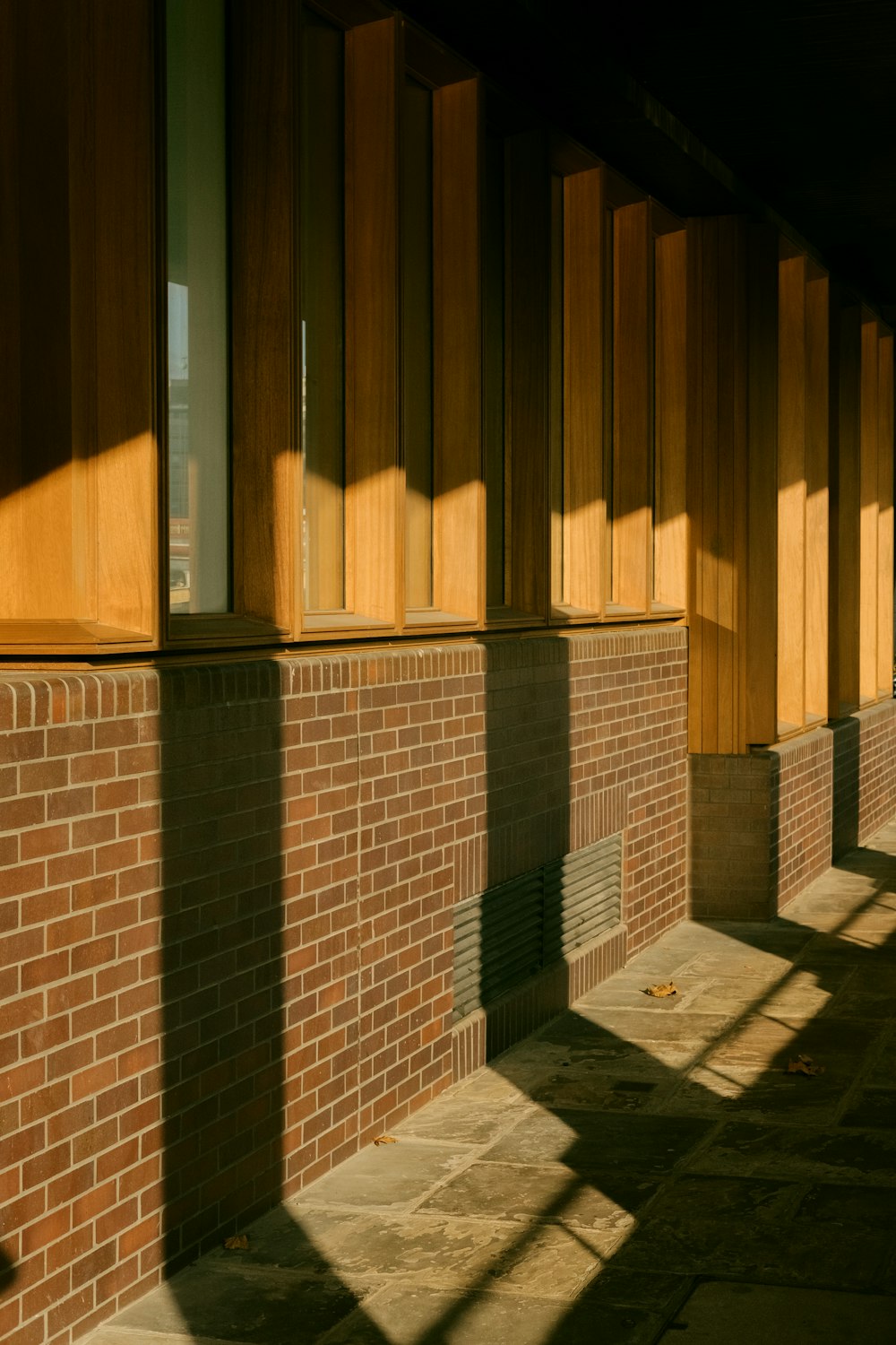 brown and green concrete building