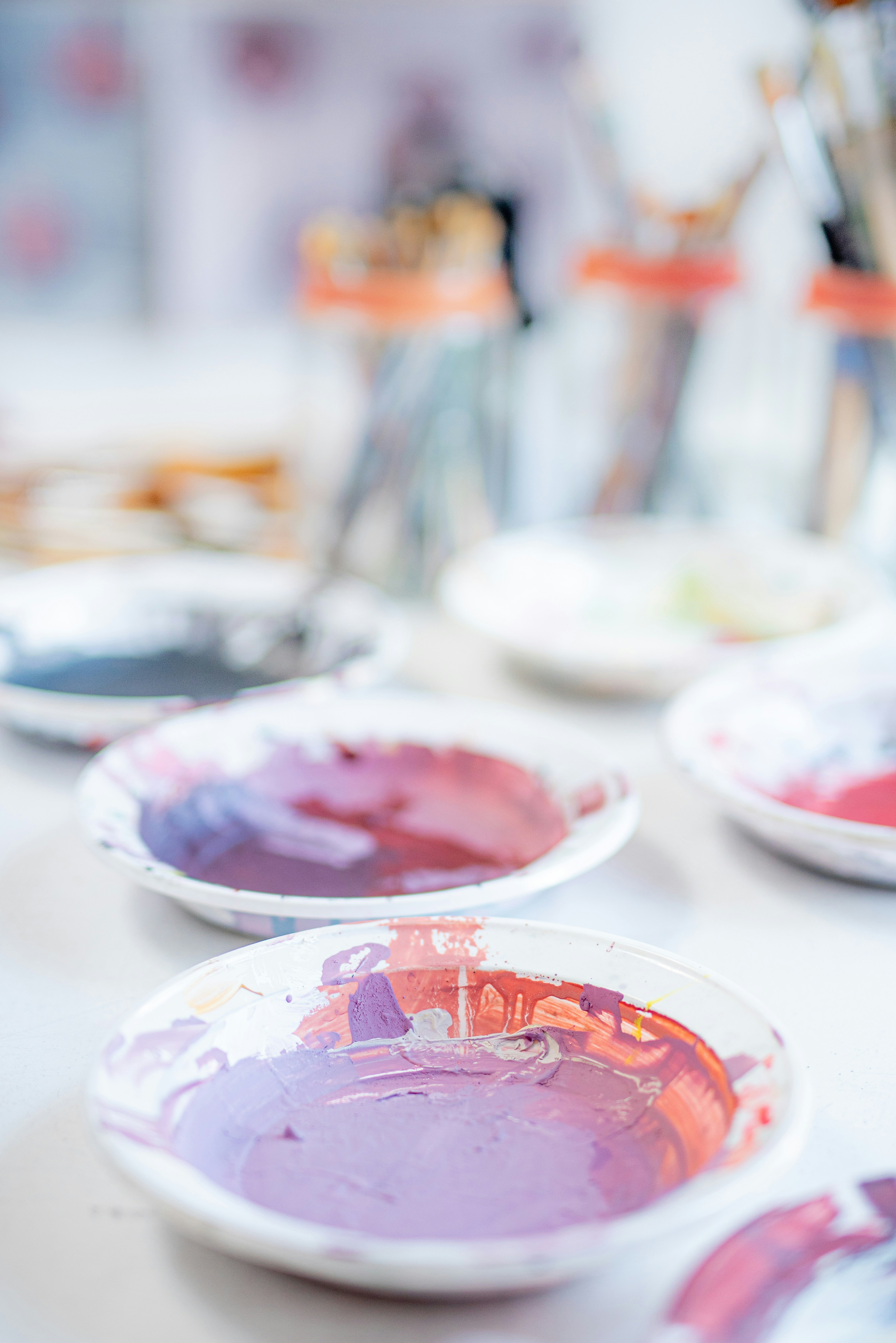 red and white floral ceramic plate
