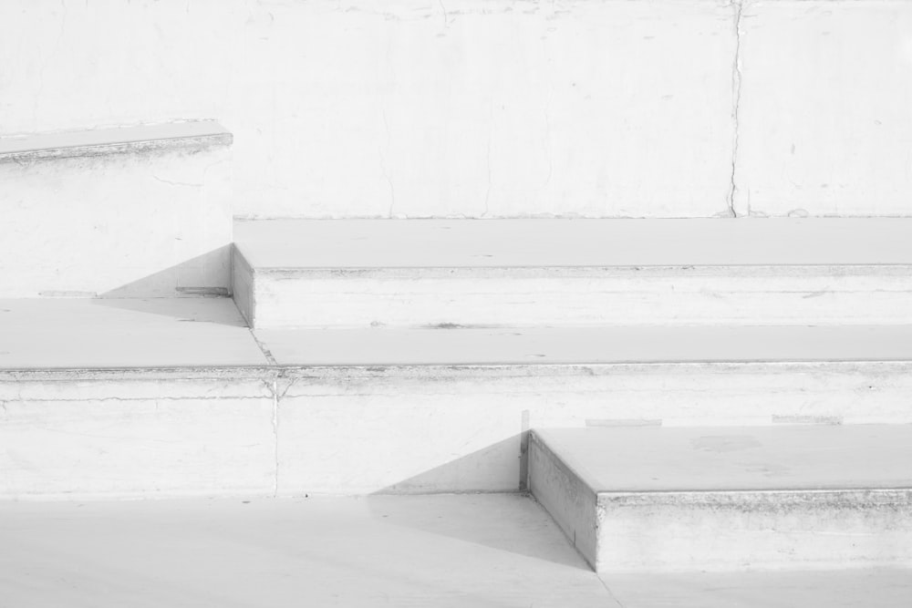 white concrete stairs with white concrete wall