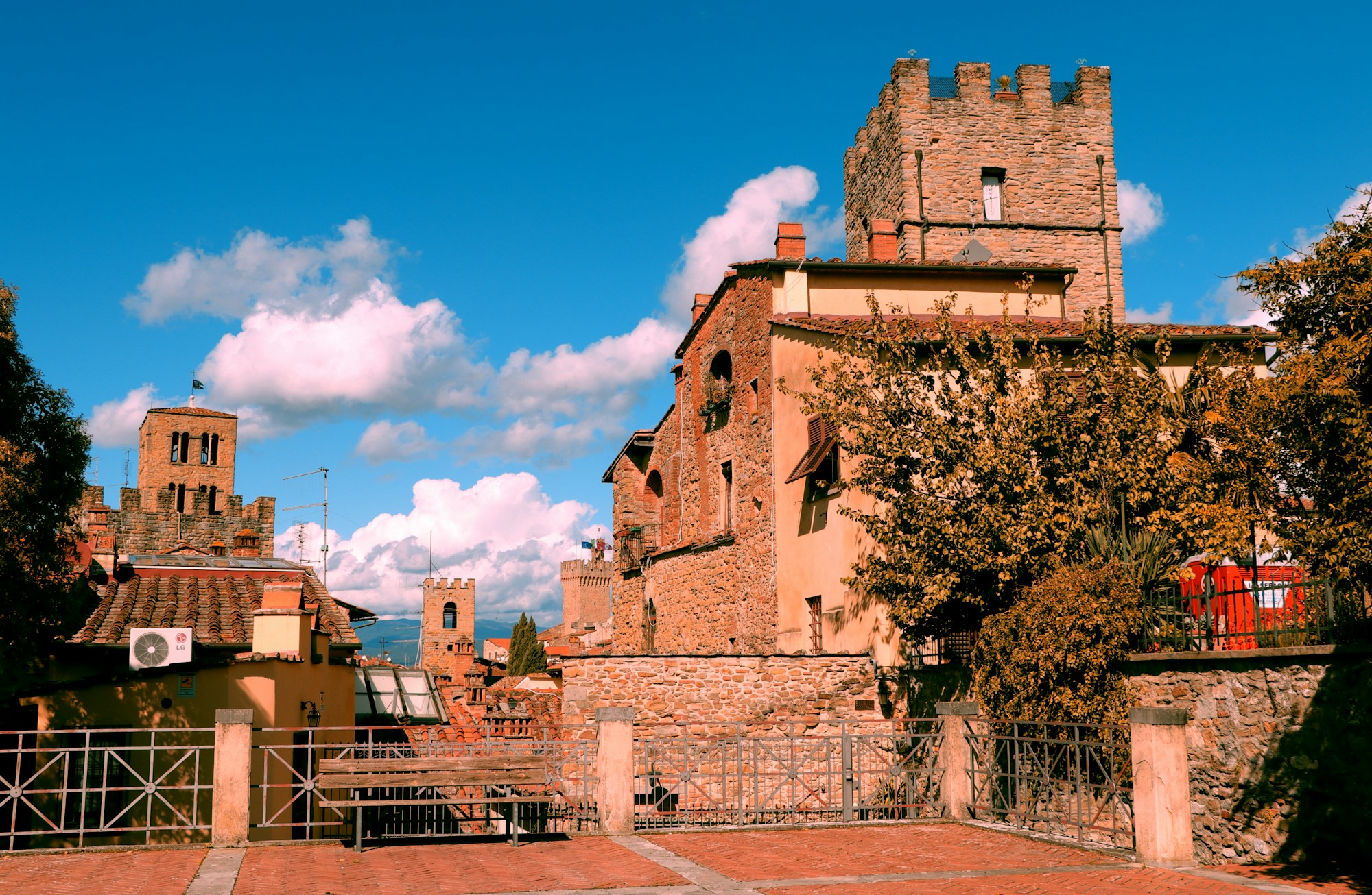 Arezzo: A Comprehensive Visitor's Travel Guide