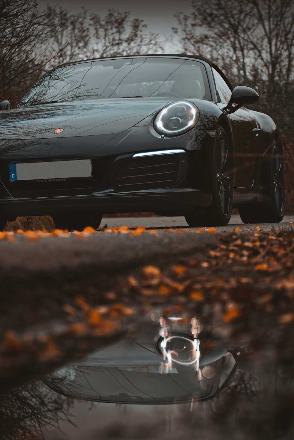 black porsche 911 on road