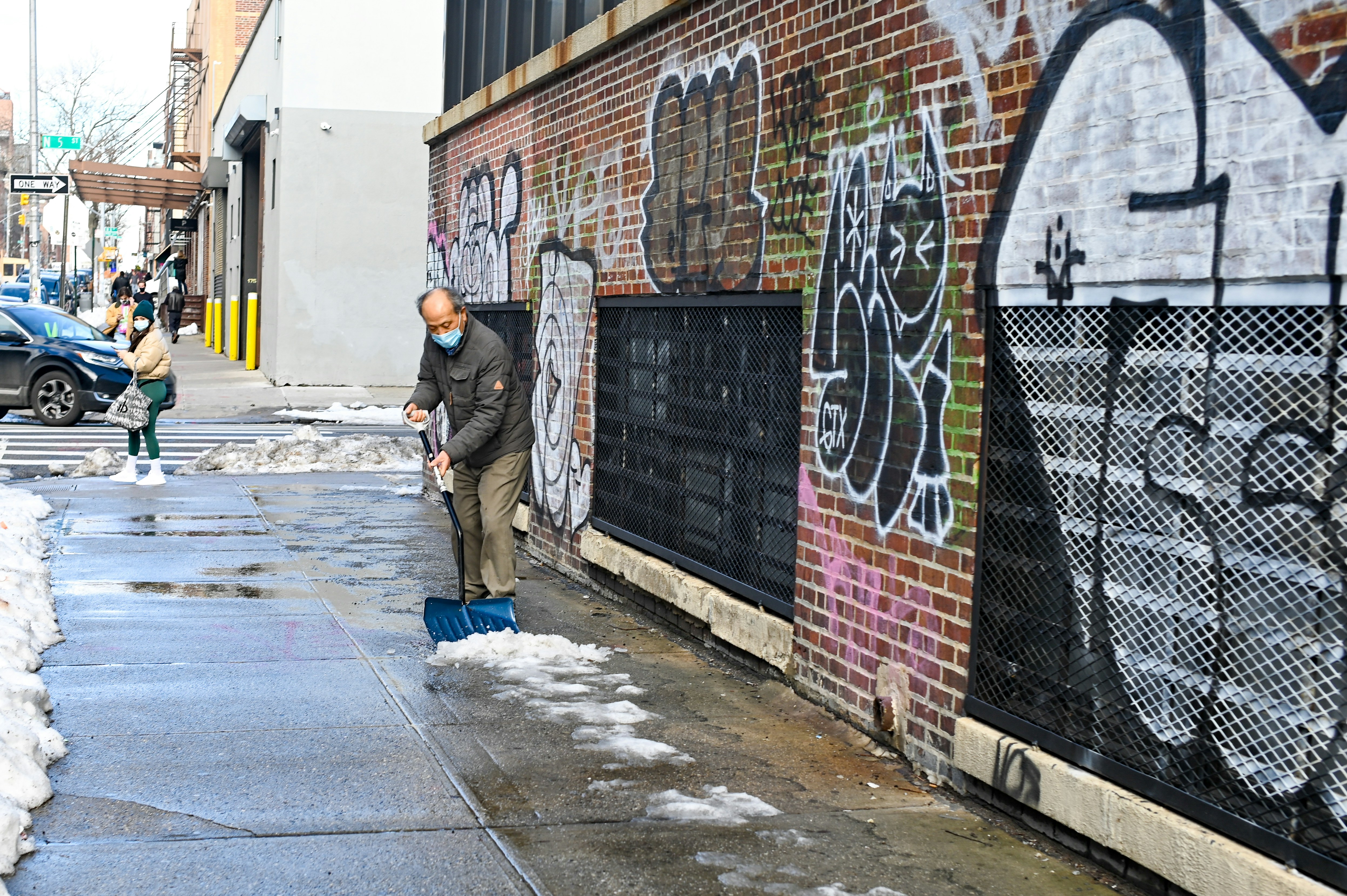 Уборка снежной бури