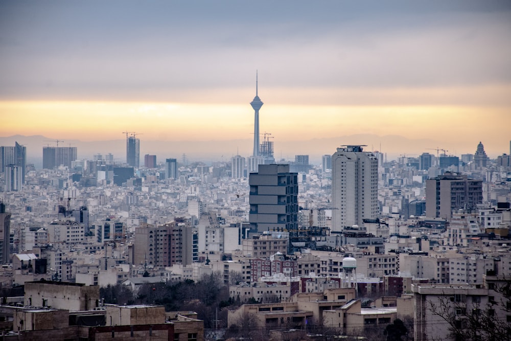 city skyline during sunset with city skyline