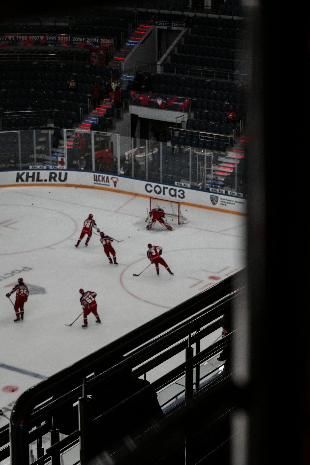 ice hockey players on ice hockey field