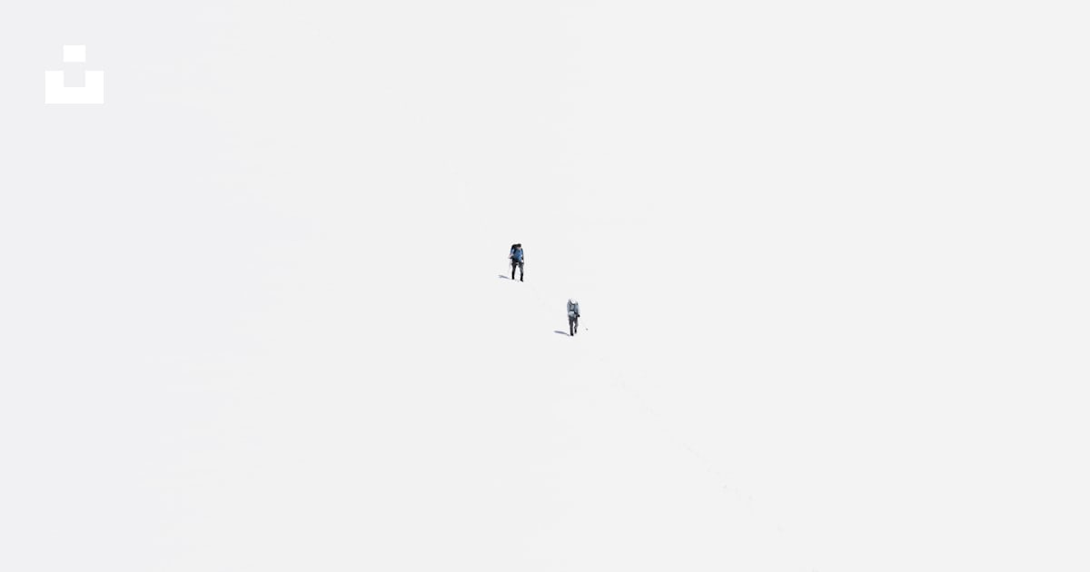 Black Flat Screen Tv Turned Off Photo Free White Image On Unsplash frio-em-sc-sexta-tem-8-c-geada-rvore-congelada-e-chance-de-neve
