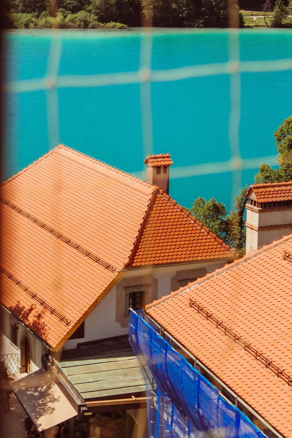 brown concrete building during daytime