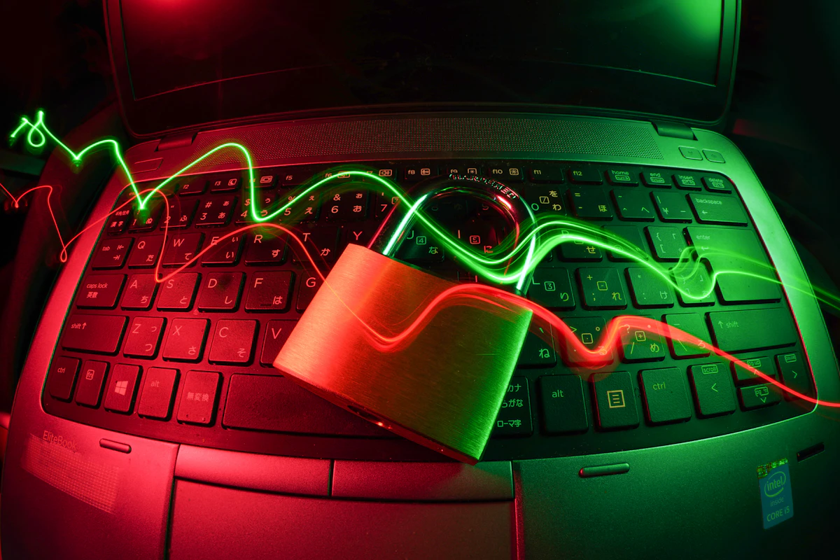 Alerta de seguridad en un sitio web comprometido.