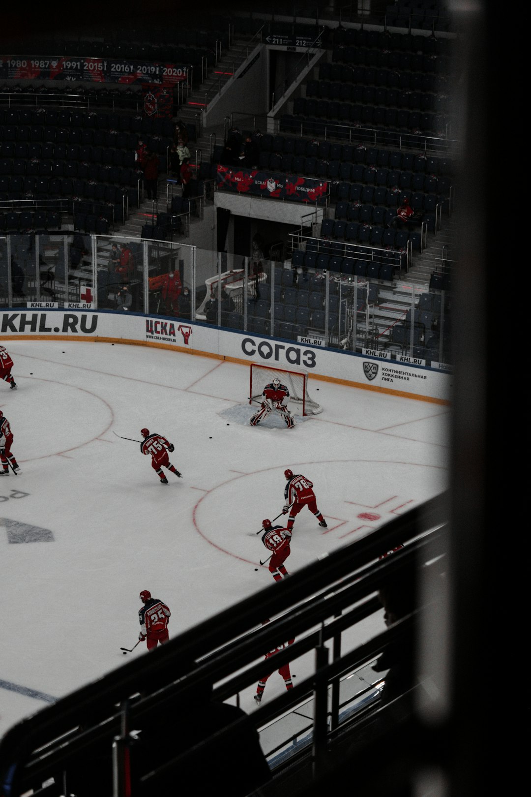 ice hockey players on ice hockey field