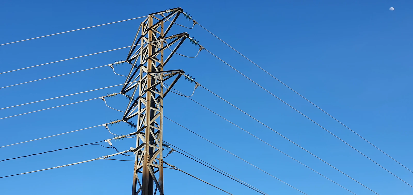 Electricity pylon power grid infrastructure
