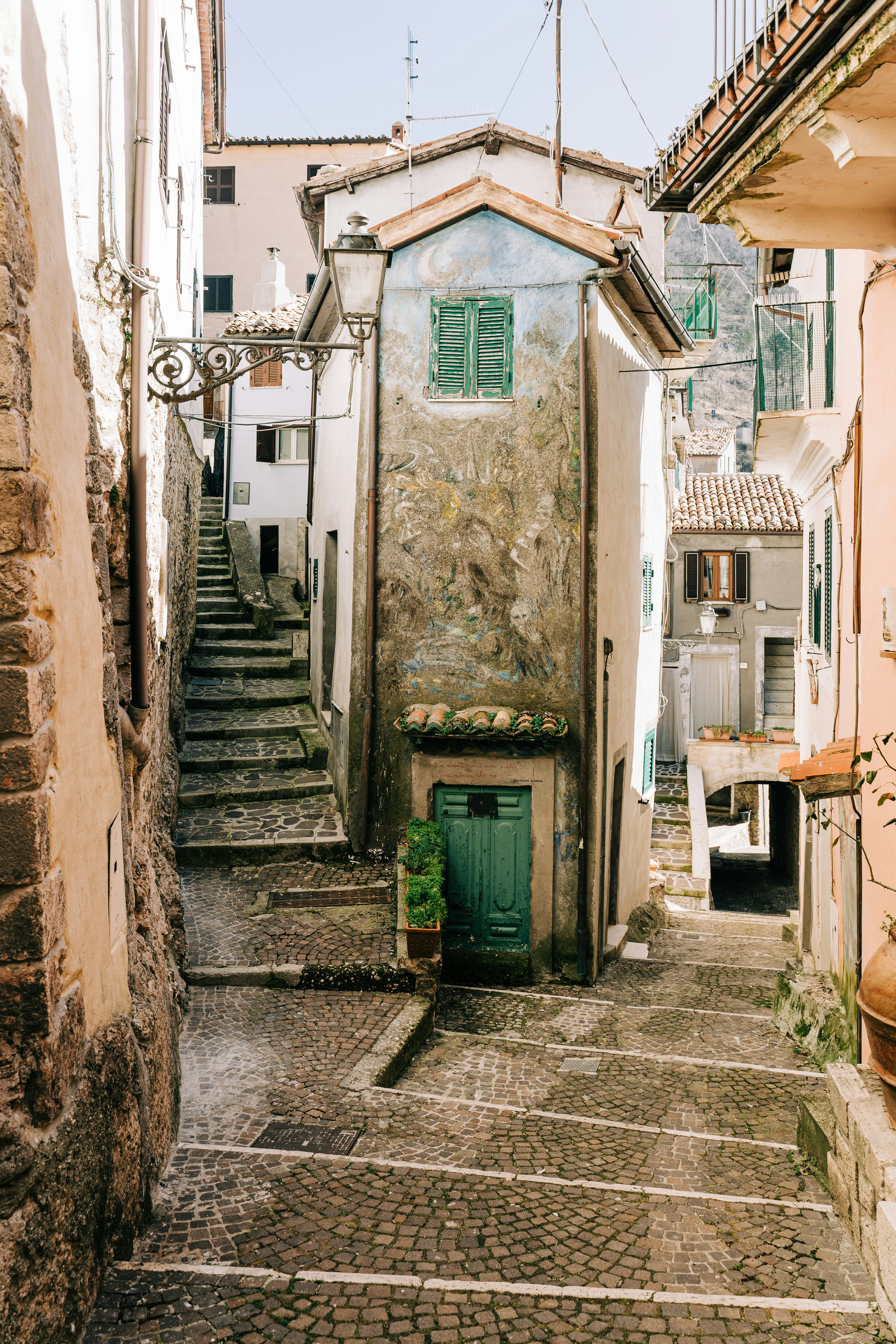 Photo by gabiontheroad