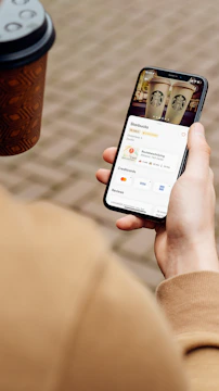 Interactive map app highlighting nearby coffee shops.