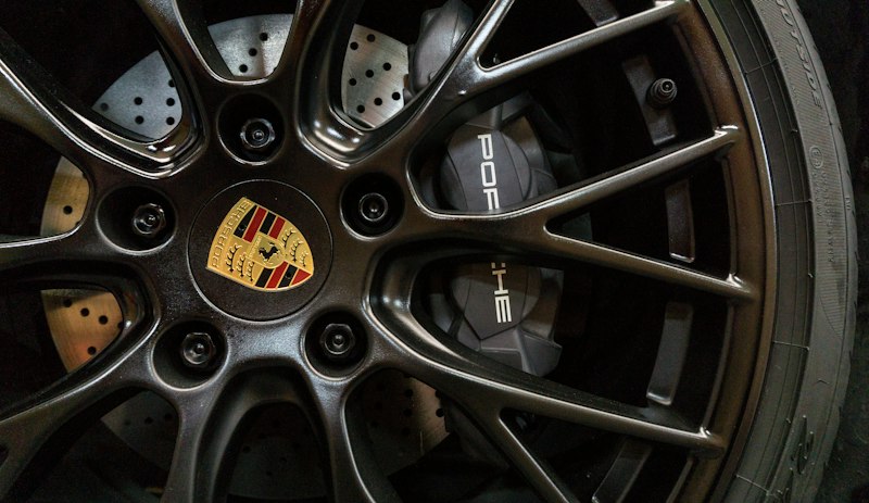 Chrome vs Alloy Rims: Which Should You Buy?